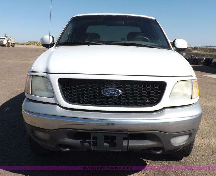 image for item H9094 2002 Ford F150 XLT SuperCrew pickup truck