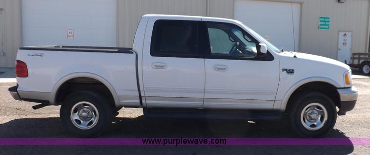 image for item H9094 2002 Ford F150 XLT SuperCrew pickup truck