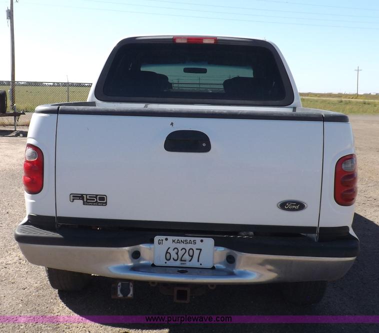 image for item H9094 2002 Ford F150 XLT SuperCrew pickup truck
