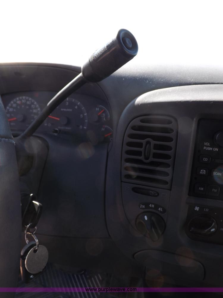 image for item H9094 2002 Ford F150 XLT SuperCrew pickup truck