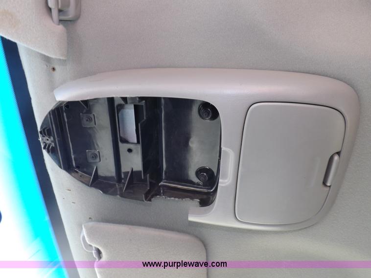 image for item H9094 2002 Ford F150 XLT SuperCrew pickup truck