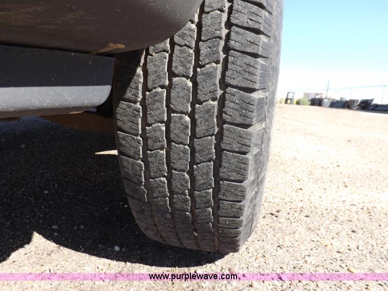 image for item H9094 2002 Ford F150 XLT SuperCrew pickup truck