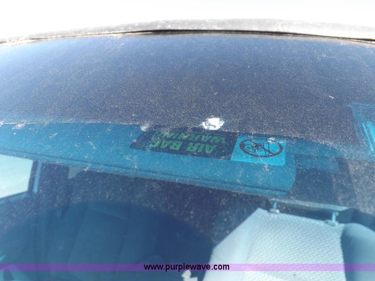 image for item H9094 2002 Ford F150 XLT SuperCrew pickup truck