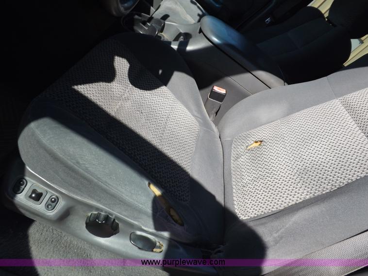 image for item H9094 2002 Ford F150 XLT SuperCrew pickup truck