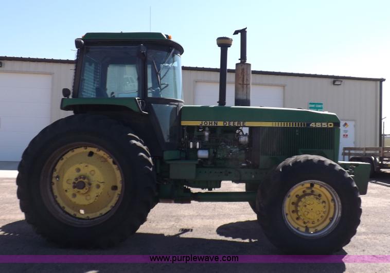 image for item H9095 1983 John Deere 4650 MFWD tractor