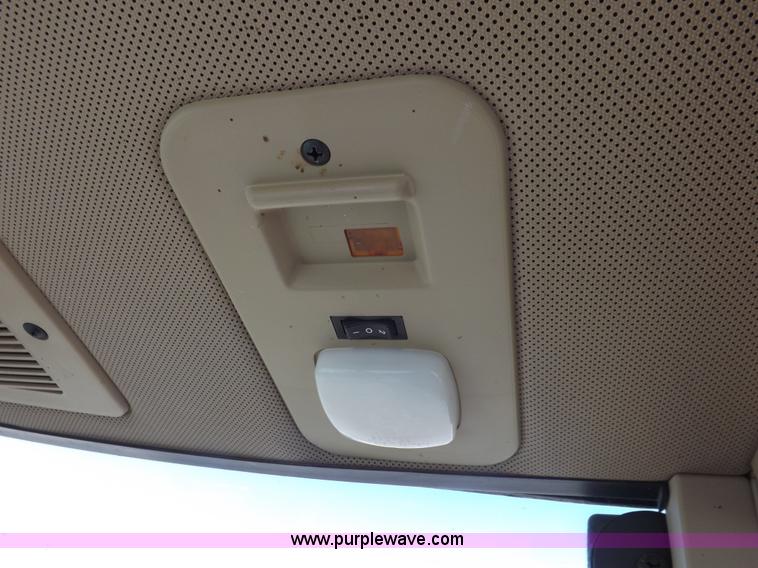 image for item H9096 1998 John Deere 6310 tractor