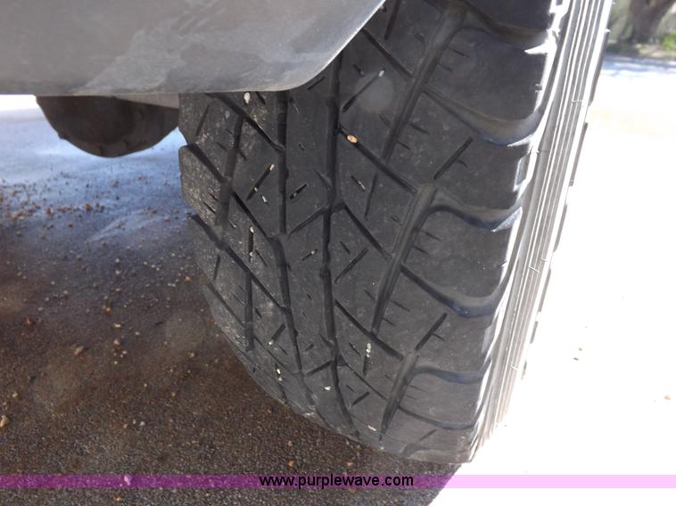 image for item H9097 1998 Jeep Cherokee SE SUV