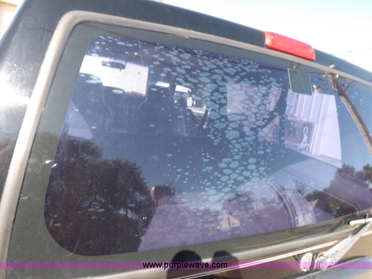 image for item H9097 1998 Jeep Cherokee SE SUV