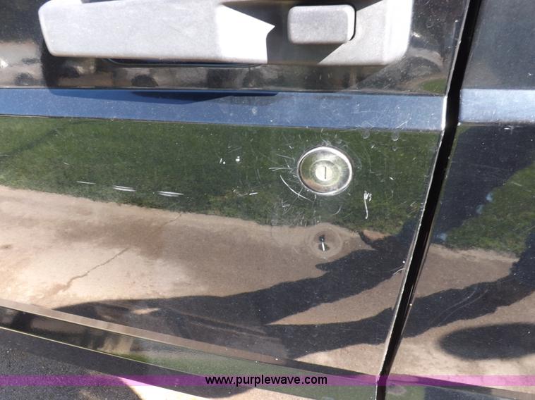 image for item H9097 1998 Jeep Cherokee SE SUV