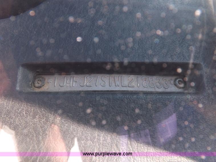 image for item H9097 1998 Jeep Cherokee SE SUV