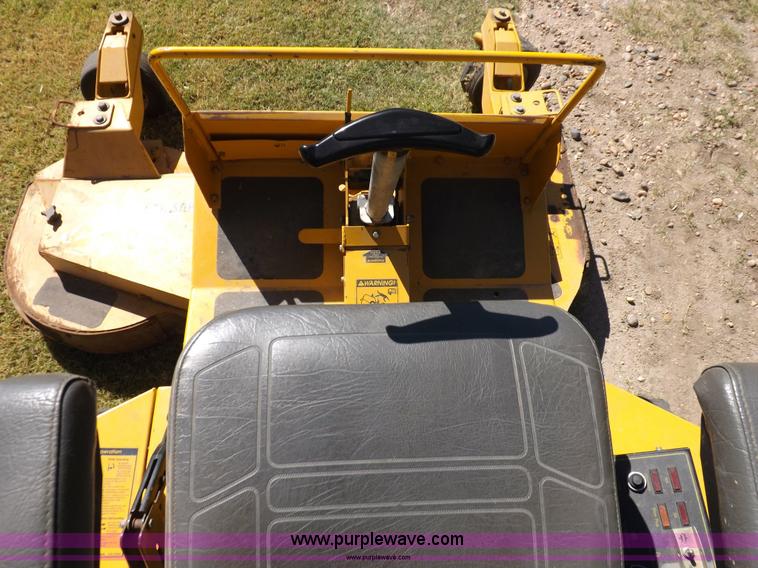 image for item H9121 2001 Hustler 3400 lawn mower