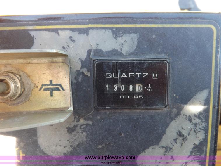 image for item H9121 2001 Hustler 3400 lawn mower