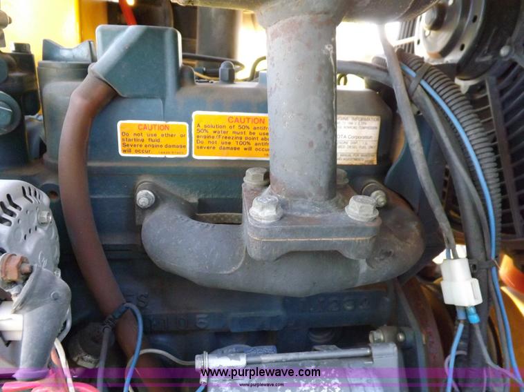 image for item H9121 2001 Hustler 3400 lawn mower