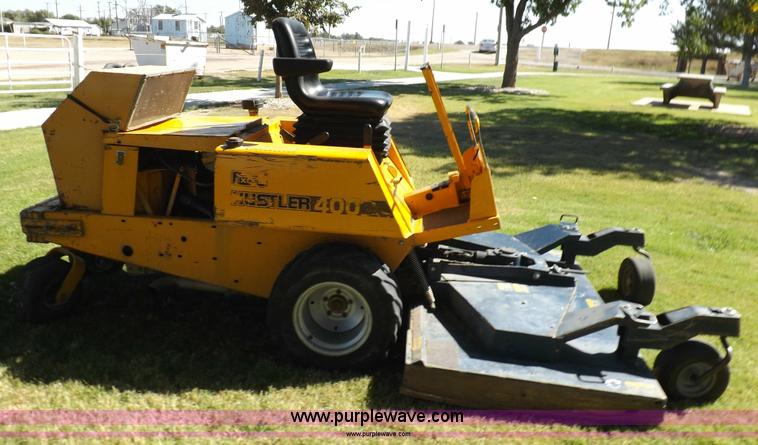 image for item H9122 1990 Hustler 400 lawn mower