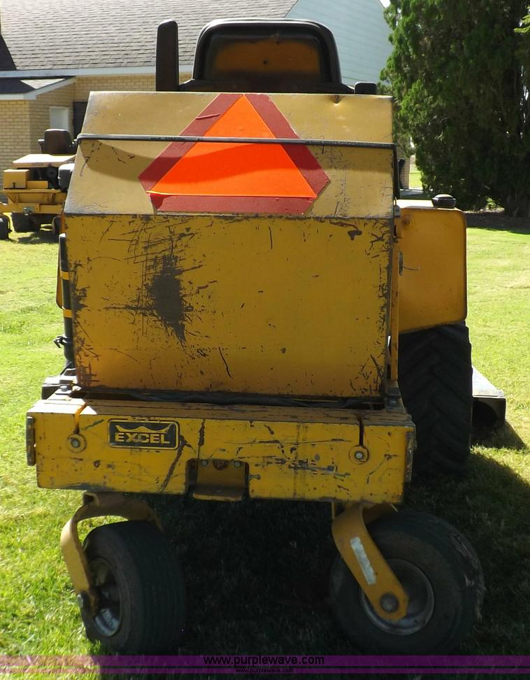 image for item H9122 1990 Hustler 400 lawn mower