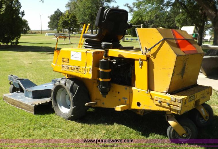 image for item H9122 1990 Hustler 400 lawn mower