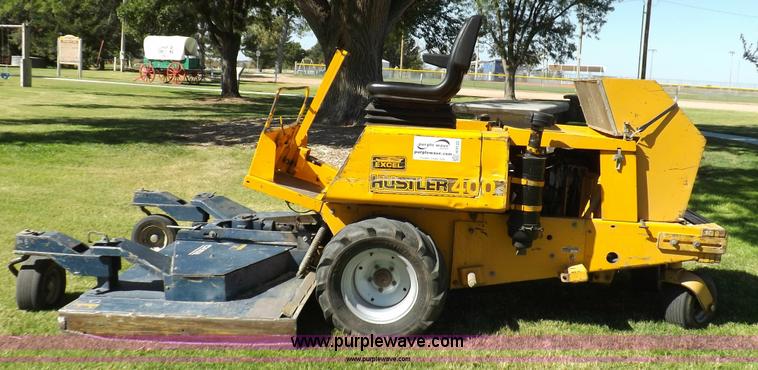 image for item H9122 1990 Hustler 400 lawn mower