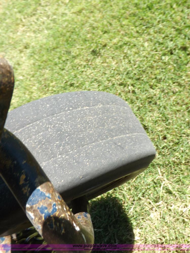 image for item H9122 1990 Hustler 400 lawn mower