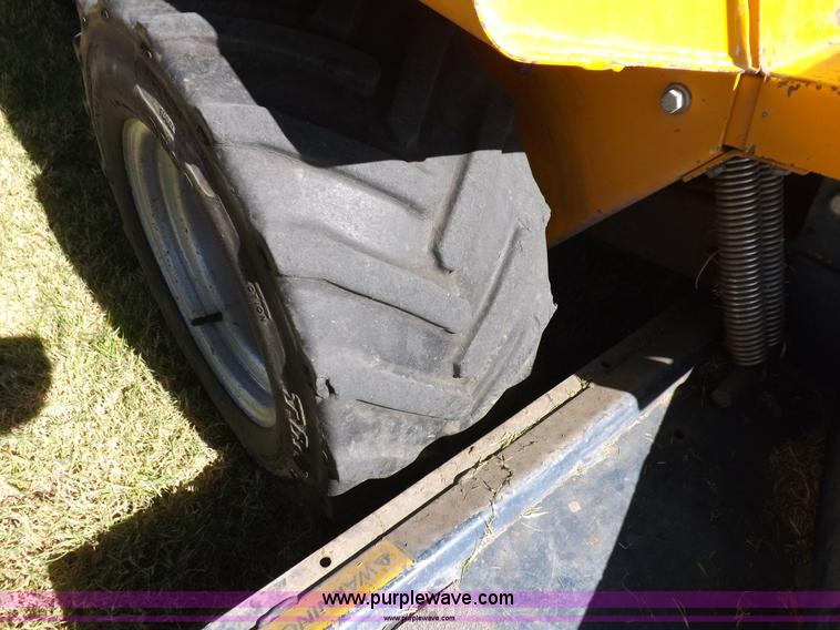 image for item H9122 1990 Hustler 400 lawn mower