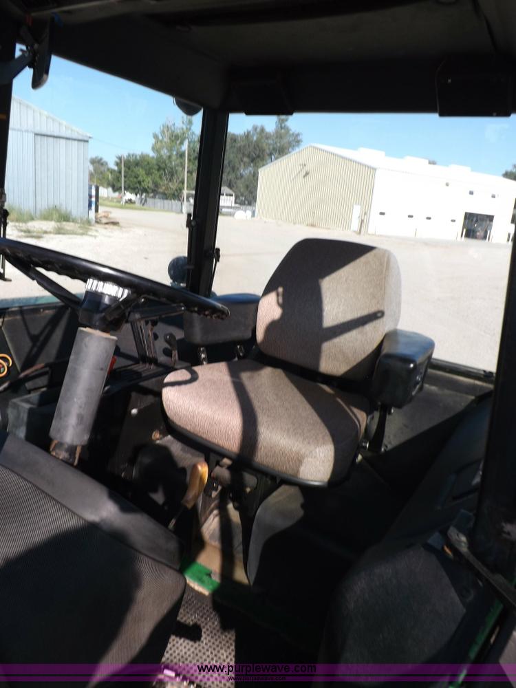 image for item H9123 1973 John Deere 4630 tractor