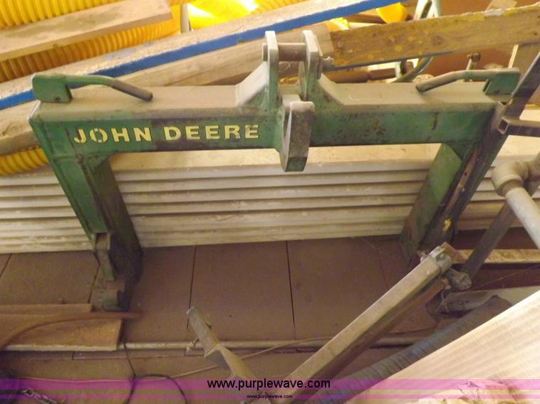 image for item H9123 1973 John Deere 4630 tractor