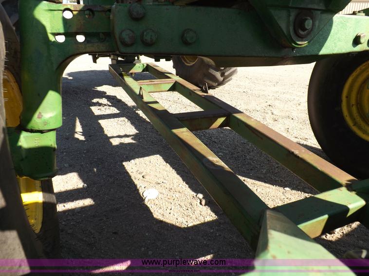 image for item H9123 1973 John Deere 4630 tractor