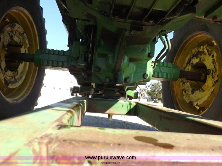 image for item H9123 1973 John Deere 4630 tractor