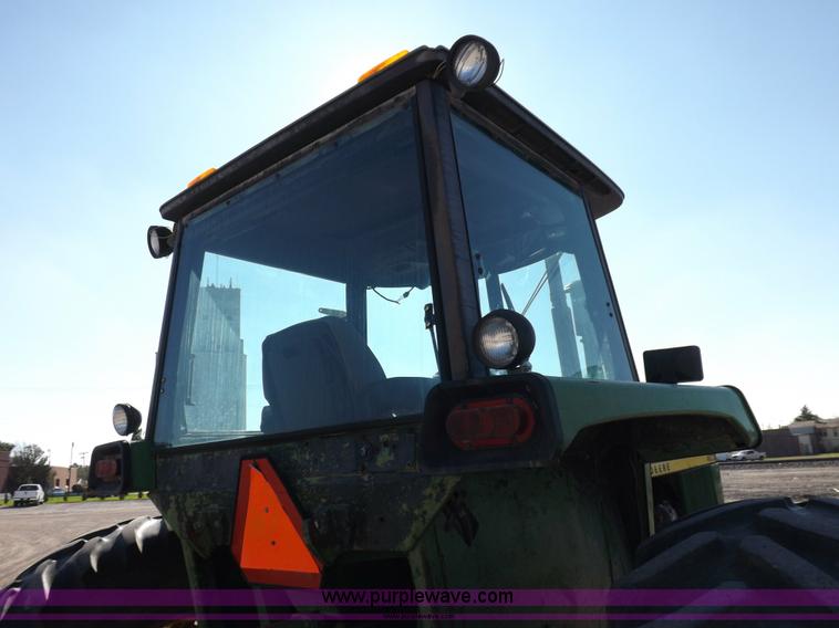 image for item H9123 1973 John Deere 4630 tractor