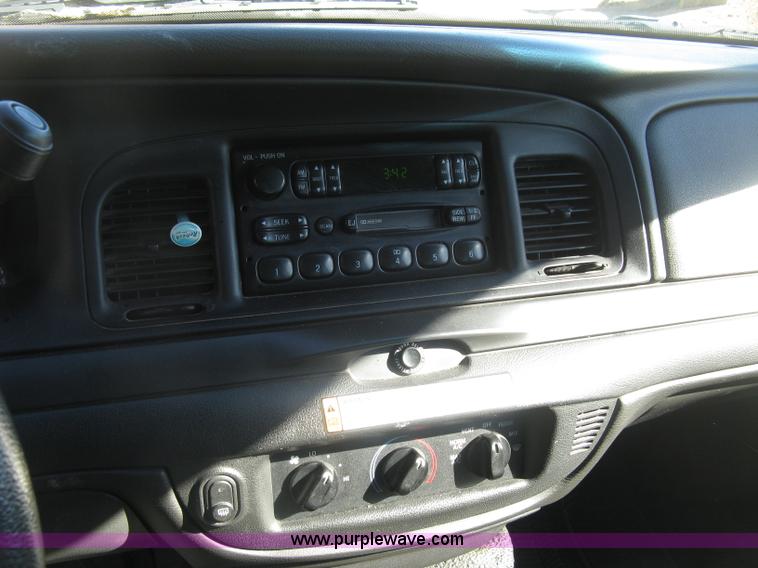 image for item H9489 2006 Ford Crown Victoria Police Interceptor