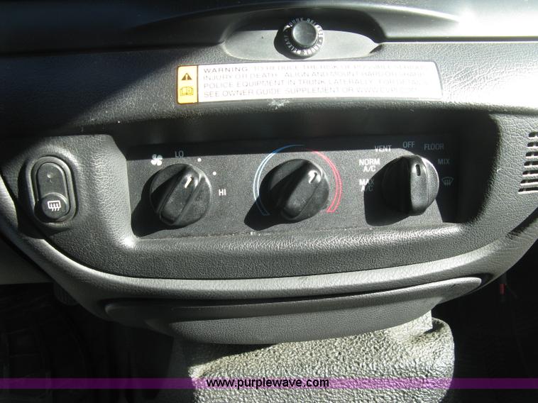 image for item H9489 2006 Ford Crown Victoria Police Interceptor