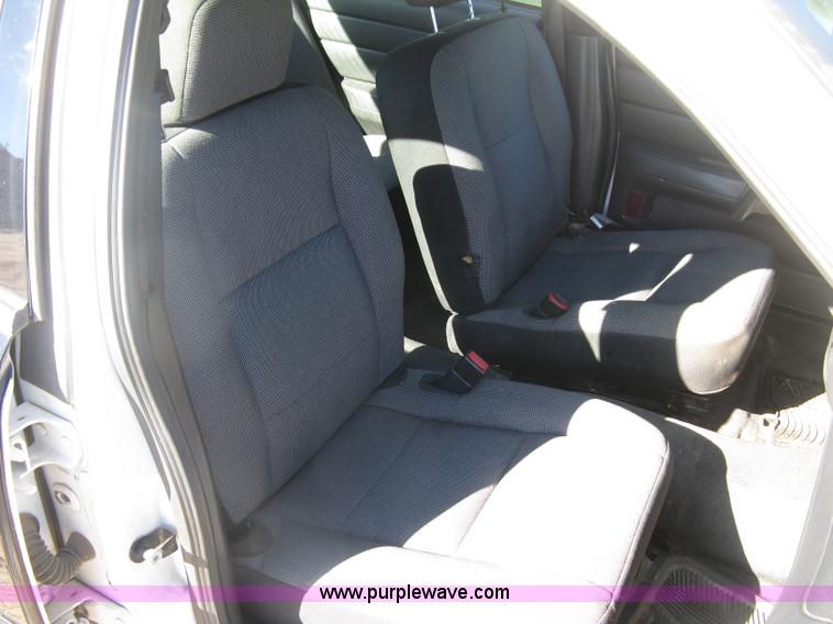 image for item H9489 2006 Ford Crown Victoria Police Interceptor