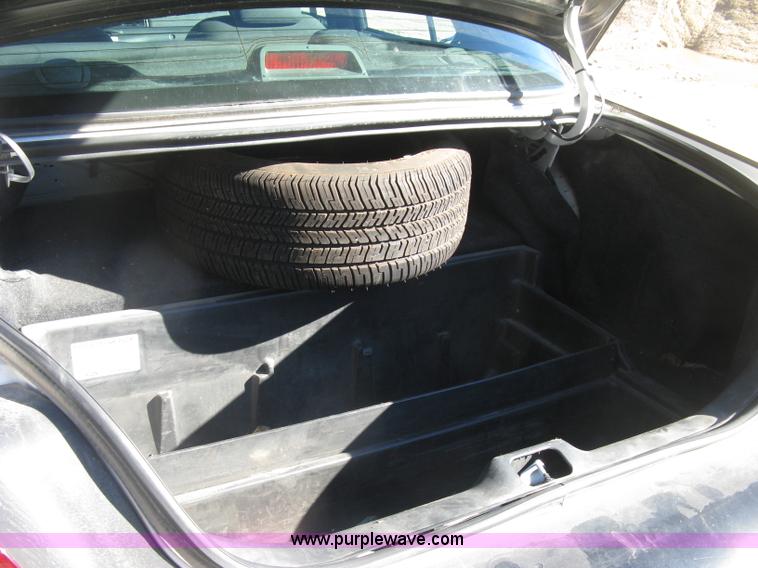 image for item H9489 2006 Ford Crown Victoria Police Interceptor