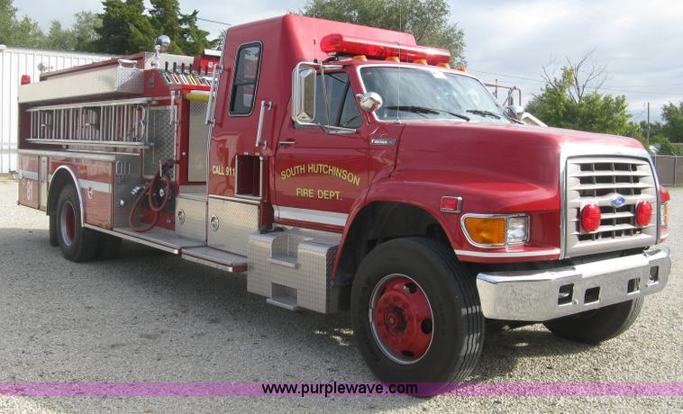 image for item H9499 1996 Ford F700 pump fire truck