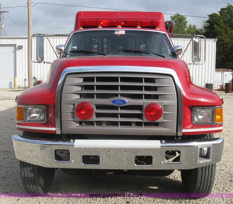 image for item H9499 1996 Ford F700 pump fire truck
