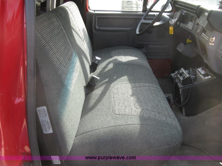 image for item H9499 1996 Ford F700 pump fire truck