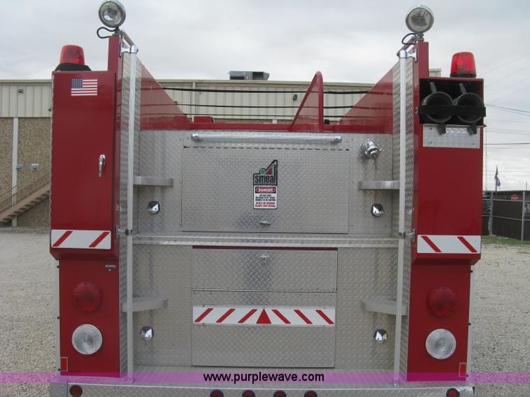 image for item H9499 1996 Ford F700 pump fire truck
