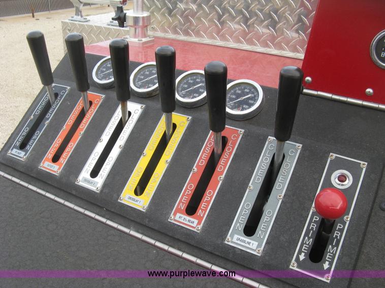 image for item H9499 1996 Ford F700 pump fire truck