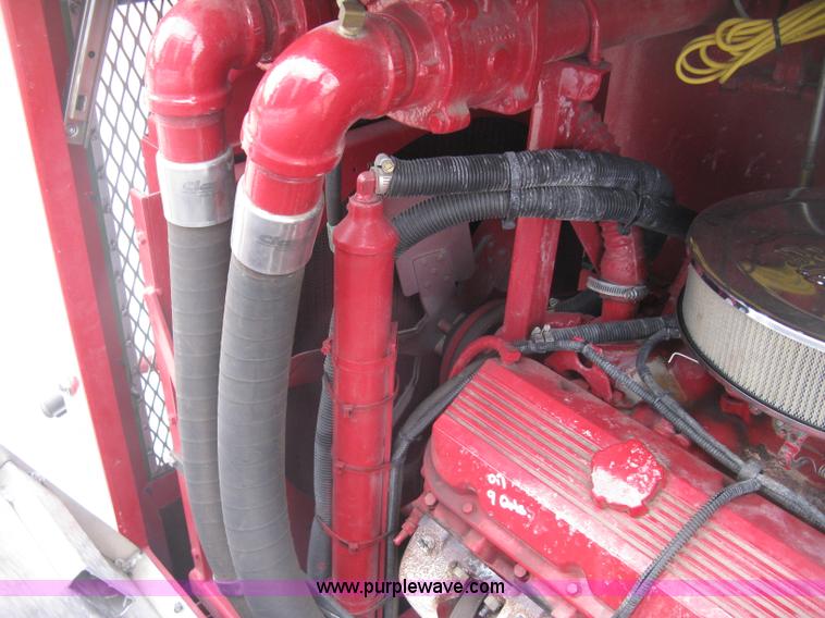 image for item H9499 1996 Ford F700 pump fire truck
