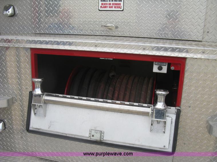 image for item H9499 1996 Ford F700 pump fire truck