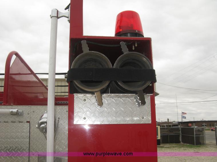 image for item H9499 1996 Ford F700 pump fire truck