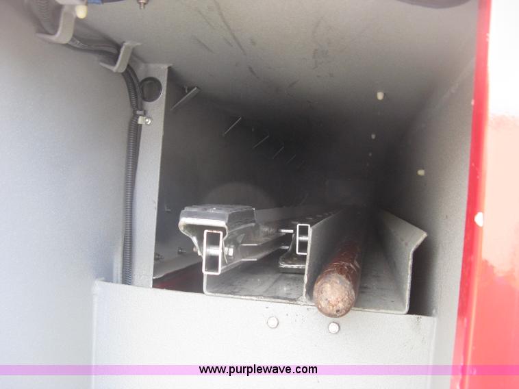 image for item H9499 1996 Ford F700 pump fire truck