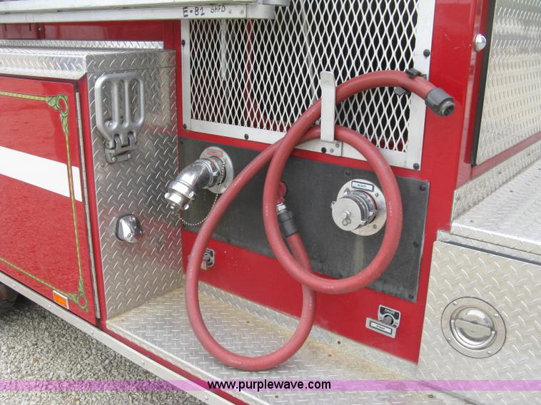 image for item H9499 1996 Ford F700 pump fire truck