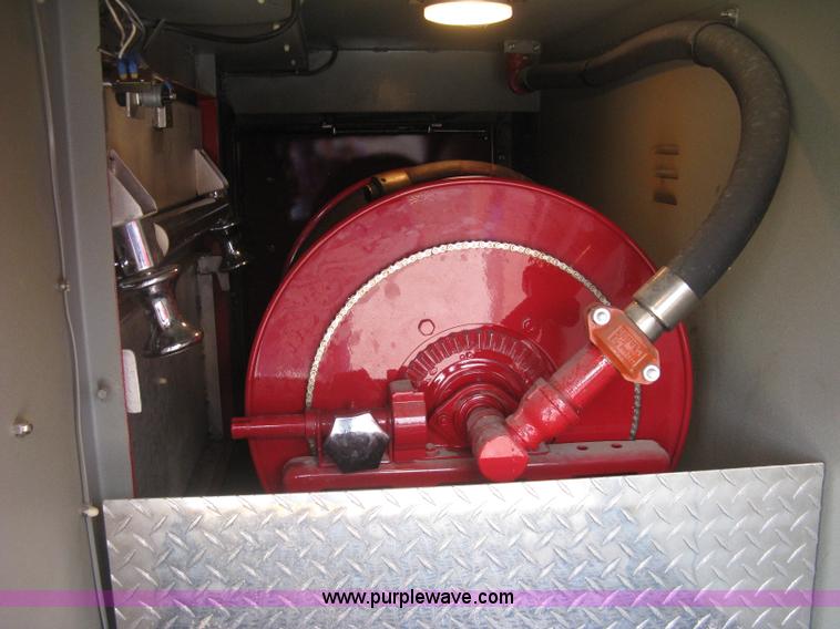 image for item H9499 1996 Ford F700 pump fire truck