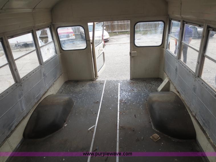 image for item I2214 1984 Chevrolet G30 school bus