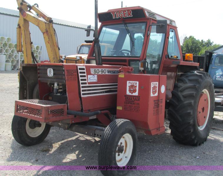 image for item I3220 Hesston 80-90 Tiger Special tractor