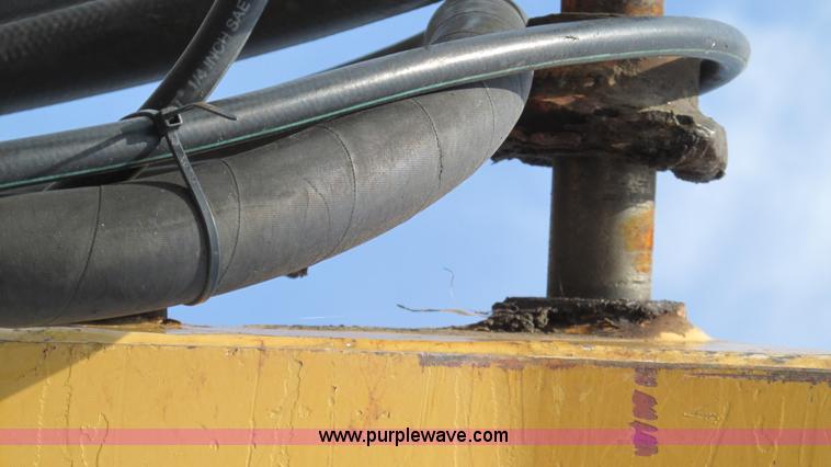 image for item I3220 Hesston 80-90 Tiger Special tractor