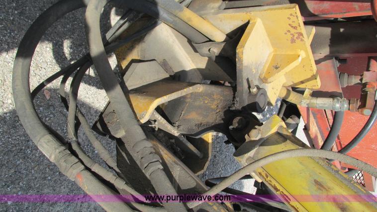 image for item I3220 Hesston 80-90 Tiger Special tractor