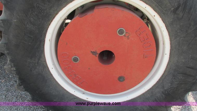 image for item I3220 Hesston 80-90 Tiger Special tractor