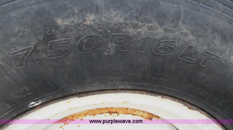 image for item I3220 Hesston 80-90 Tiger Special tractor