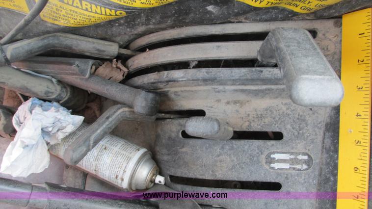 image for item I3220 Hesston 80-90 Tiger Special tractor